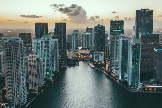 Airing Out :: Flying Over Miami