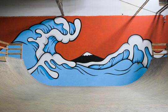 VIDEO :: Behind Aaron Kai's Hokusai Wave-Inspired Mural at Homebase