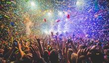Confetti Rain:: Karpe Diem