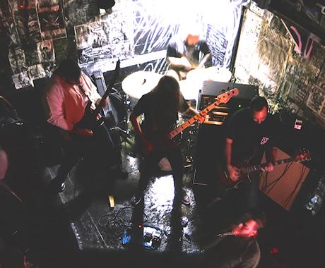 SCUMBAGS & VIOLENCE :: HOW MONTREAL DOES HARDCORE AT THE DEATH HOUSE