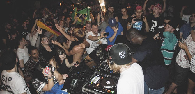 THE HUNDREDS IN BERLIN :: 10TH ANNIVERSARY RAGER PART 2
