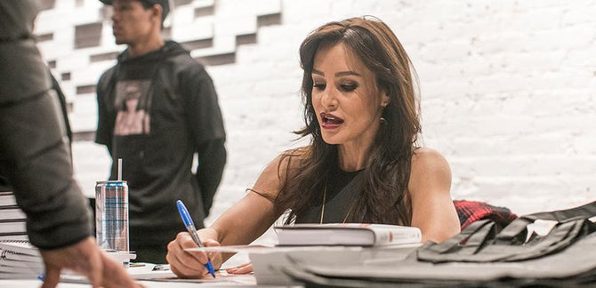 Photo Recap :: In-Store Signing with Lisa Ann