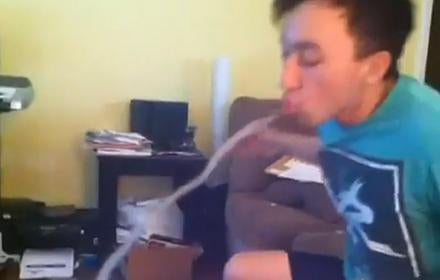 THIS IS HOW I EAT MY SPAGHETTI TOO